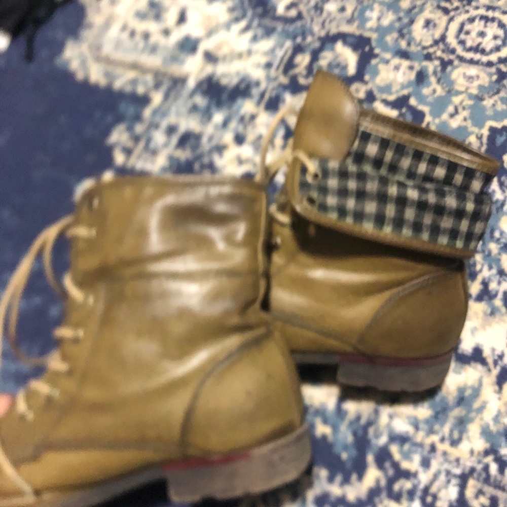 Rock & Candy brown combat boots with fold detail - Picture 3 of 4